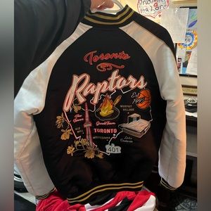 Starter jacket size small Toronto